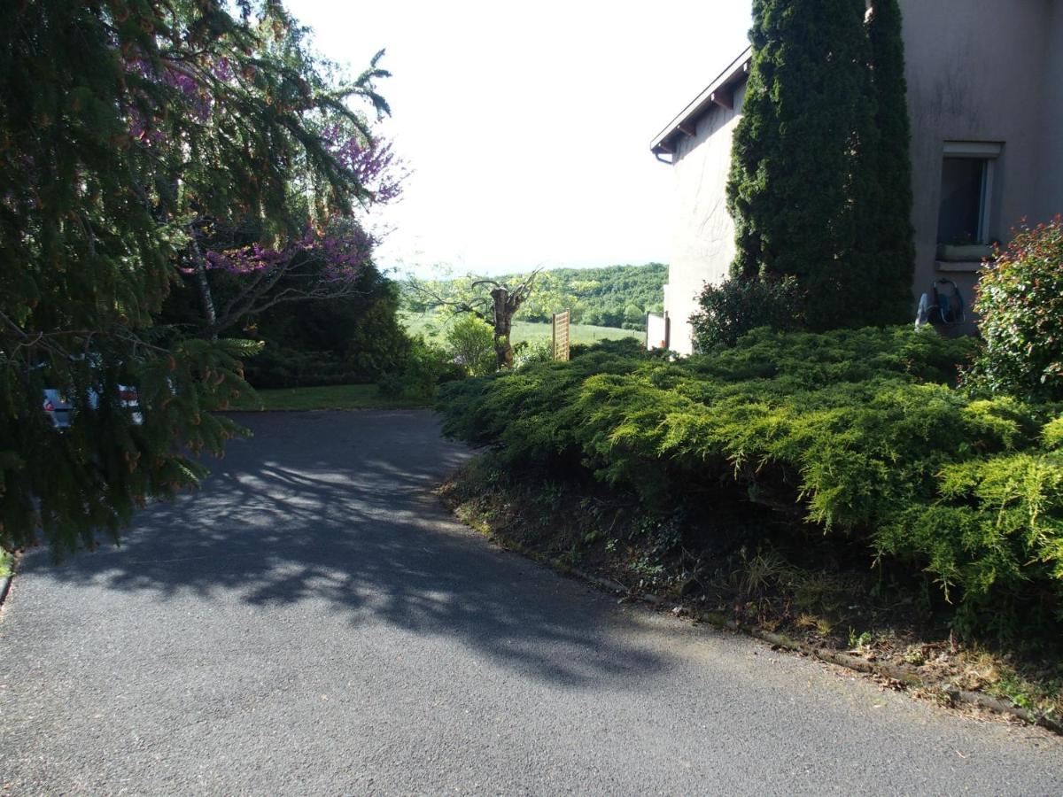 Au Bouillat D Anty Apartment Chatel-Guyon Bagian luar foto